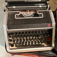 Macchina da scrivere olivetti lettera dl