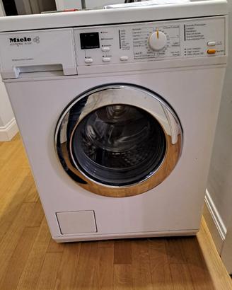 Lavatrice Miele Softtronic w3261 per ricambi
