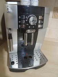 Macchina caffè de'longhi Magnifica