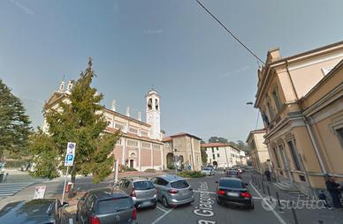 Bilocale 420eu spese incluse Venegono Superiore