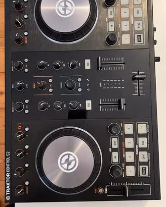 Traktor Kontrol S2 DJ Consolle + LICENZA PRO3