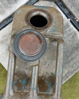tanica per carburante 