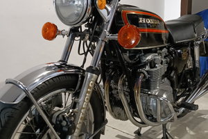 Honda four cb 500