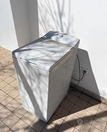 Lavatrice carica dall'alto Whirlpool A++ 7kg