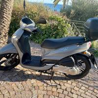 Peugeot tweet 125