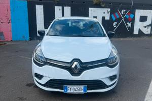 Renualt clio