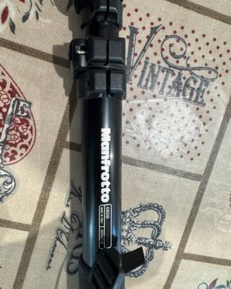 Cavalletto manfrotto 680B