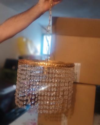 Due lampadari cristalli pendenti