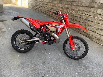 Moto enduro