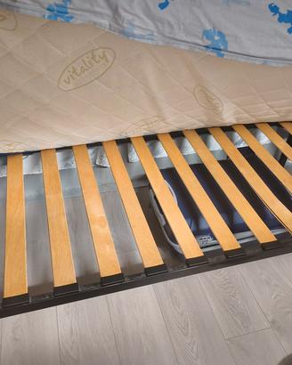rete a doghe letto e materasso singolo 
