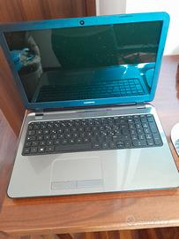 PC marca Compaq 4 giga di RAM