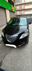 Lancia ypsilon Metano