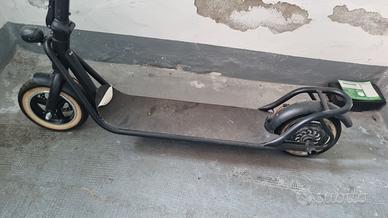 Monopattino Nilox Escooter 10
