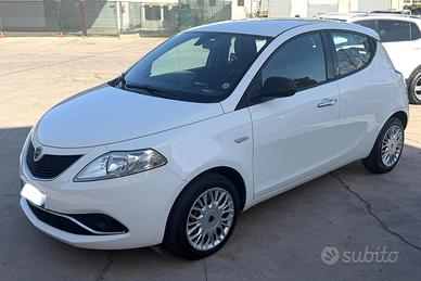 Lancia Ypsilon 1.3 MJT 16V 95 CV 5 porte S&S Gold