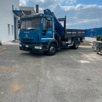 Eurocargo 120 e240 con gru pm