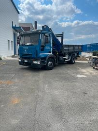 Eurocargo 120 e240 con gru pm