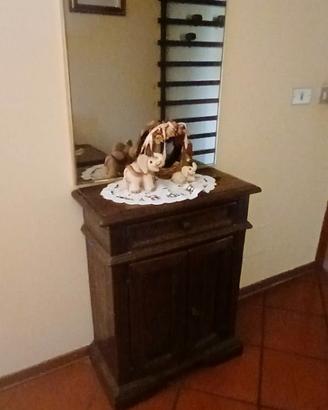 Mobiletto arte povera