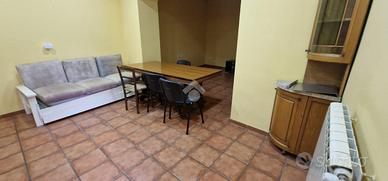 CASA SEMINDIPENDENTE A MONTESARCHIO