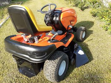 trattorino rasaerba tagliaerba 