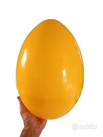 Uovo di Pasqua grande con sorprese