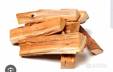 Legna di mimosa da ardere per camini e stufa