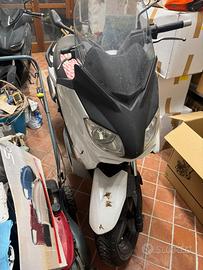Yamaha x-max 125 2011