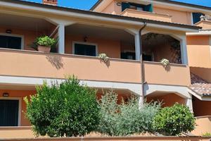 Appartamento di 130 m² con più di 5 locali e box a