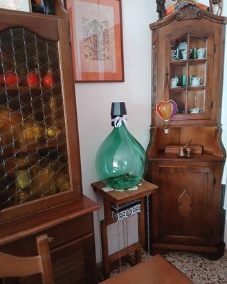 credenza,tavolo con 6 sedie