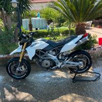 Aprilia dorsoduro 750