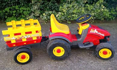 Trattore giocattolo