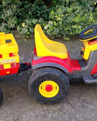 Trattore giocattolo
