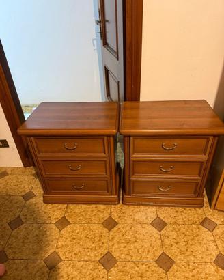 2 comodini in Legno