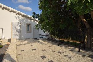 Monolocali a Giarratana con piscina