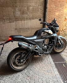 naked Zontes gk350 moto A2