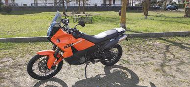 KTM 990 Adventure S anno  2011 .