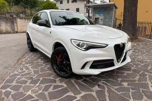 Alfa Romeo Stelvio Quadrifoglio 2.9 Bi-turbo 510cv