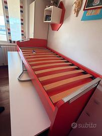 Letto tipo castello con scaletta