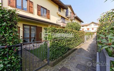 TRILOCALE CON BOX, TAVERNA E GIARDINO