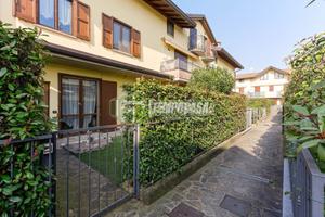 TRILOCALE CON BOX, TAVERNA E GIARDINO