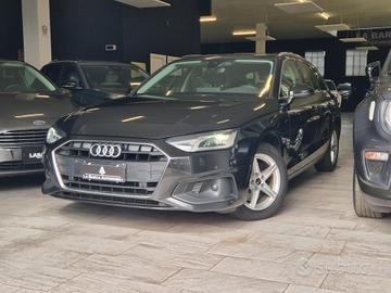 Audi A4 30 TDI/136 CV S tronic Business Advanced