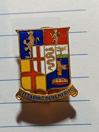 distintivo smalto Milano 