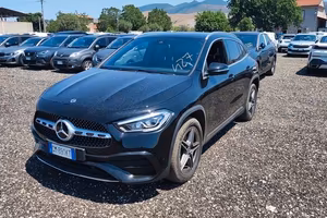 Mercedes GLA 250e Plug-in hybrid auto premium