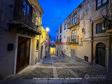 Casa, Termini Imerese.