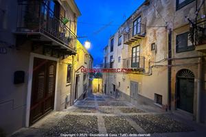 Casa, Termini Imerese.