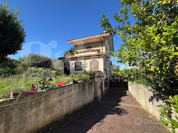 Villa o villino Marino [559 VIA CURIELVRG] (Santa