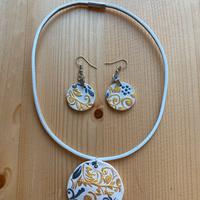 Set collana e orecchini in ceramica artigianale