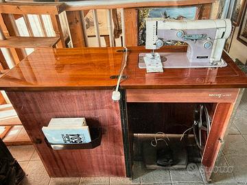 Macchina da cucire Necchi