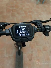 Ducati Pro 1 Evo Monopattino elettrico