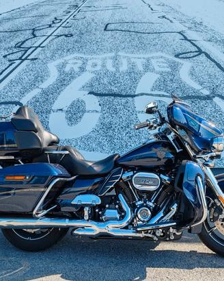 Harley-davidson CVO Ultra Limited 115° Anniversary