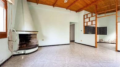 Casa indipendente da ristrutturare